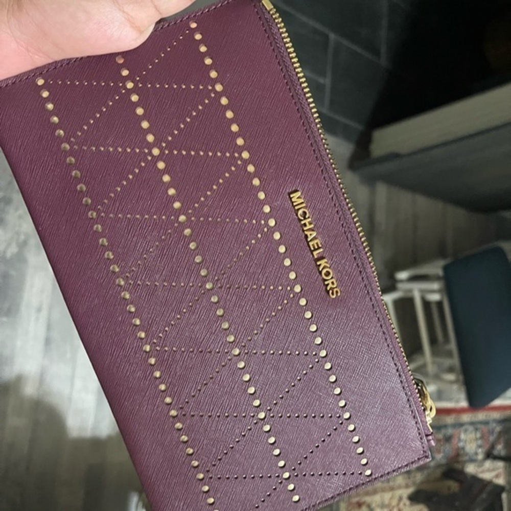 Michael kors jet set travel XL clutch wrislet